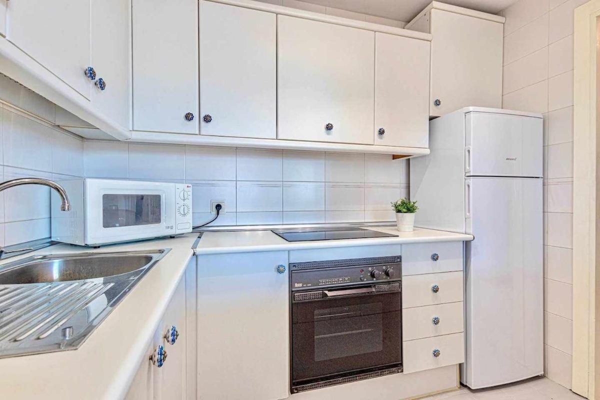 797 Holiday Rentals - Amplio Piso Para 4 En El Centro De Arroyo De La Miel Benalmádena Kültér fotó